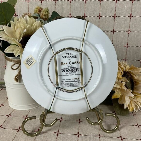 The Hamilton Collection Star Trek Voyager 1996 The Vidiians Collectors Plate - Picture 3 of 4